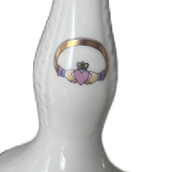 Claddagh Candlestick Holders Porcelain gold trim ivory white Donegal Parian - Picture 3 of 13